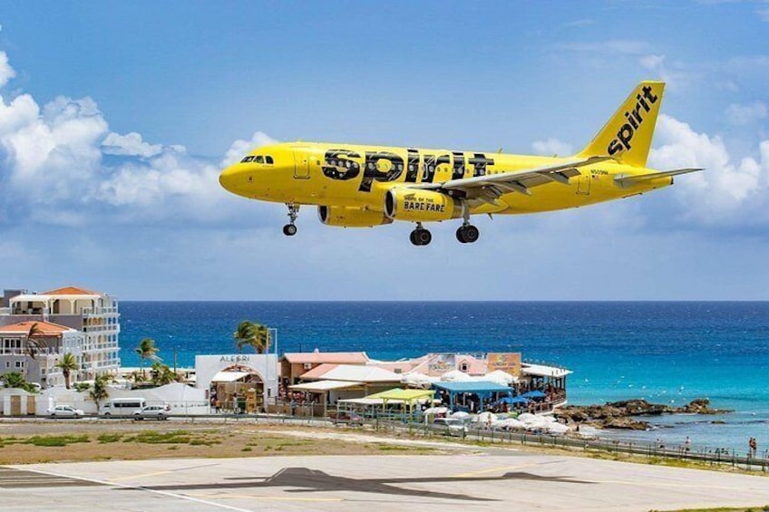 Spectacular overhead jet landings at "Airport Beach" 3