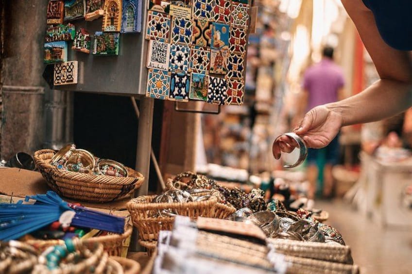 Granada's Hidden Treasures: Albayzin and Sacromonte Walking Tour 5