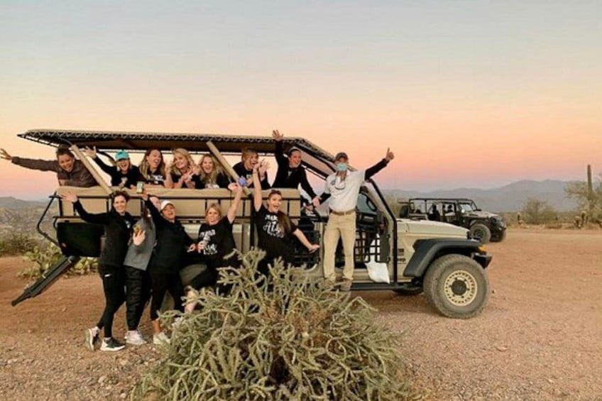 Keep your group together in our 14-seater Jeep Gladiator! 2