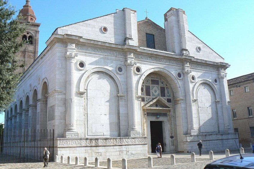 Rimini Highlights Private Tour by Night 2