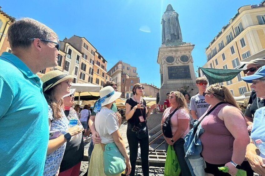 Visit the local fresh markets 3