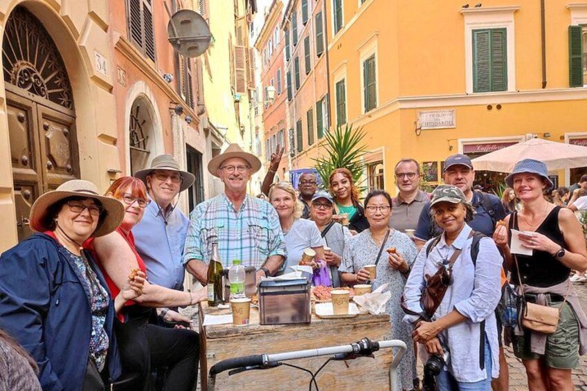 Enjoying Authentic Street Food in the Center of Rome 1