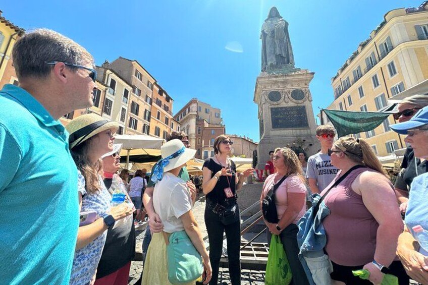 Visit the local fresh markets 4