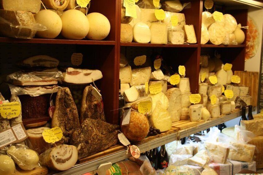 Authentic Naples Street Food Tour With Local Expert Guide 4