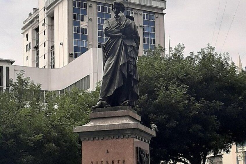 Shared Walking Tour in Guayaquil City