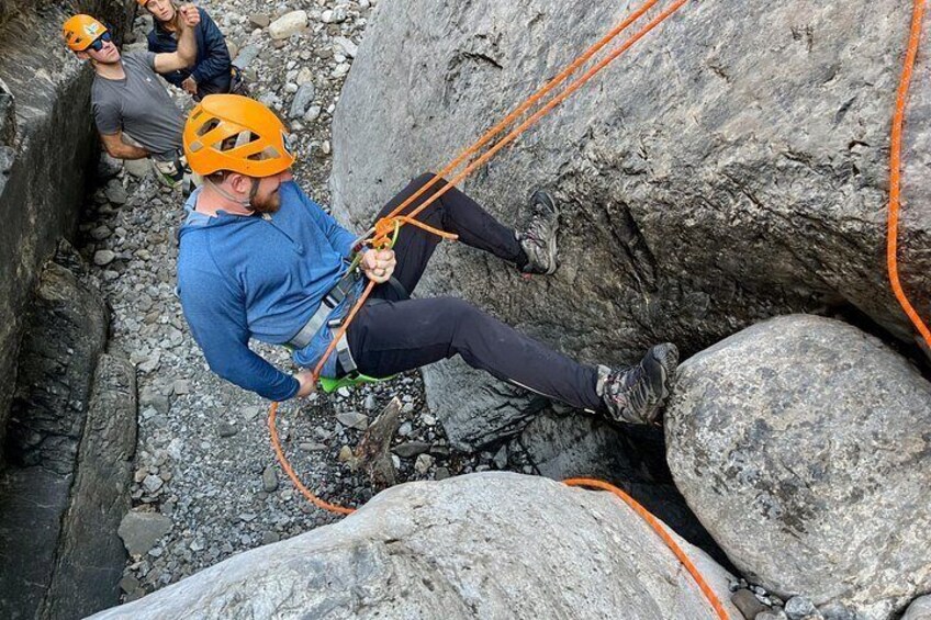 Canyoning half day - Heart Creek Canyon (beginner level) 4