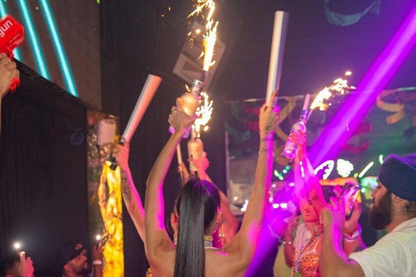 Mandala Nightclub Cancun VIP Access Pass & Open Bar 5