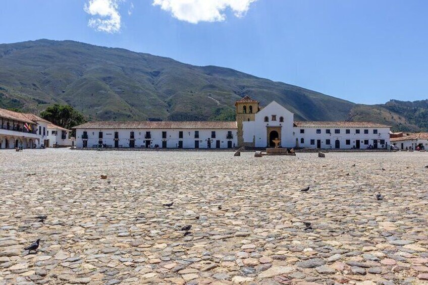 Wonderful tour of Villa de Leyva, Raquira and Zipaquira Salt Cathedral.