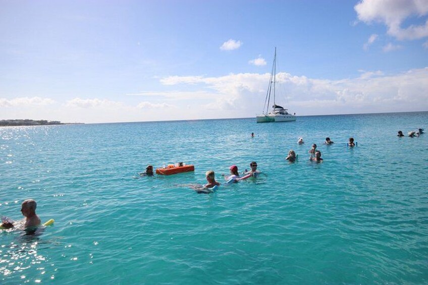 Floating Bar in Meads Bay 3
