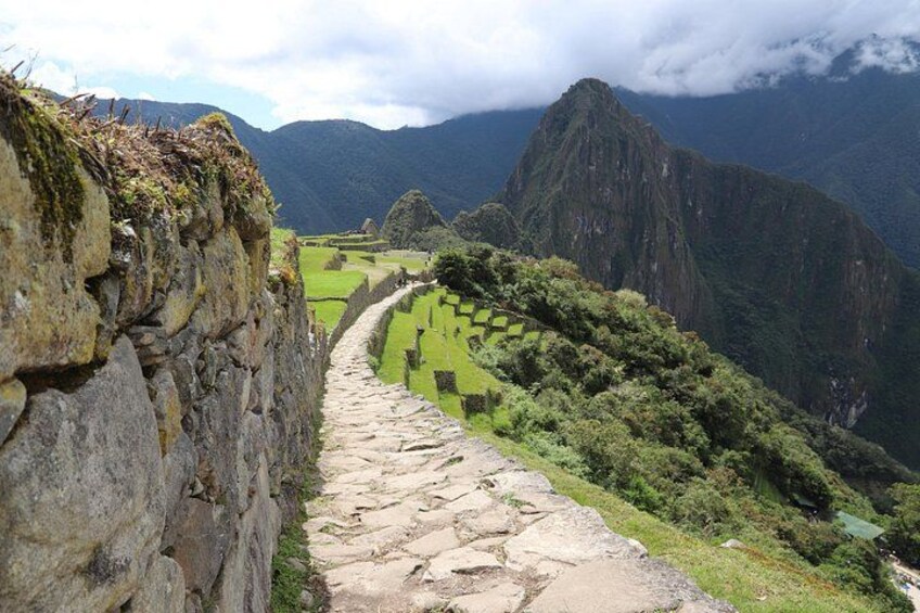 2-Day Sacred Valley of the Incas and Machu Picchu Tour 2