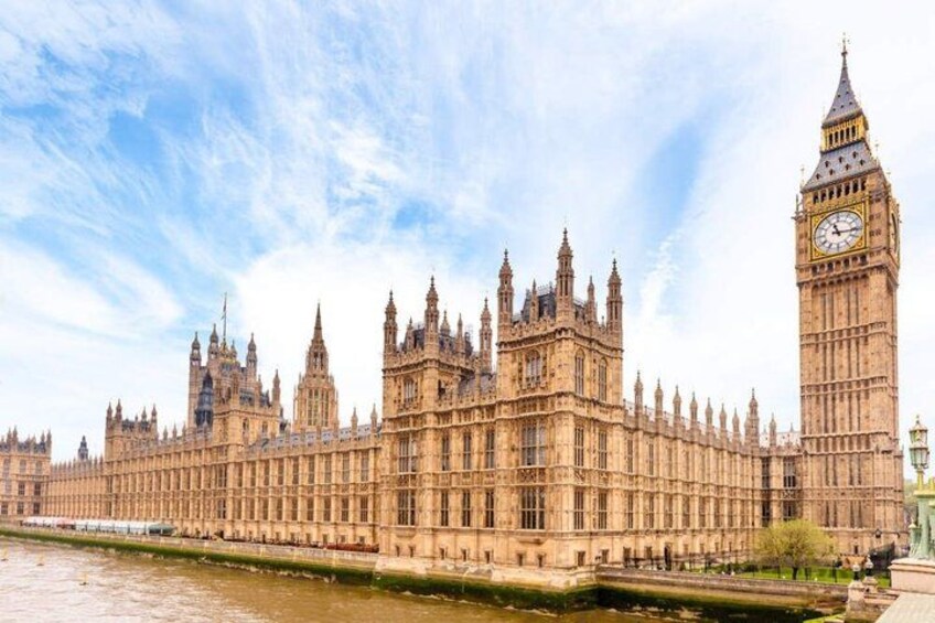 El Palacio de Westminster con la Torre Elizabeth (el Gran Big Ben) al fondo. 3