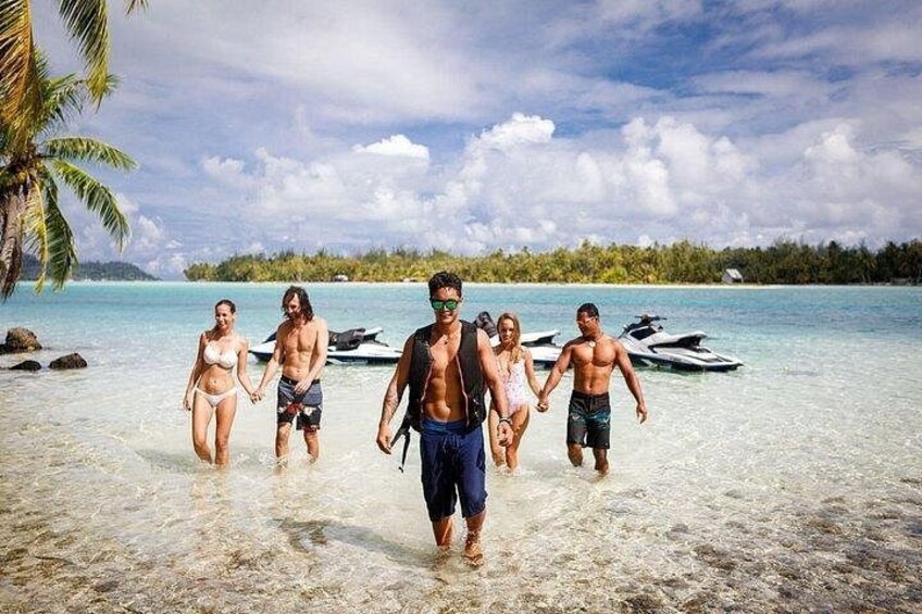 Bora Bora private boat adventure
Bora Bora snorkeling adventure
Fish watching adventure Bora Bora
Coral reef adventure Bora Bora
Bora Bora adventure tour jet ski
Bora Bora lagoon adventure 4