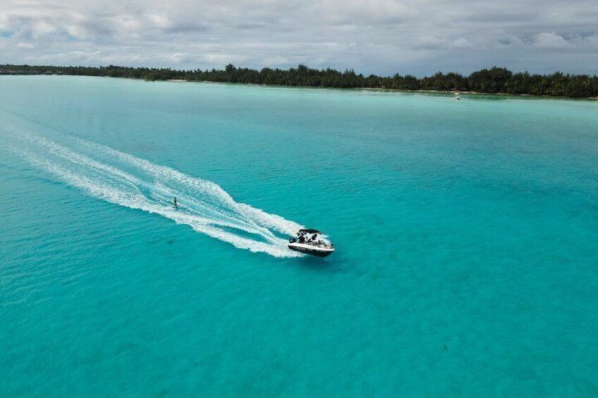 Bora Bora Watersports Center : Wakeboard-Ski-Tube-Foil 2