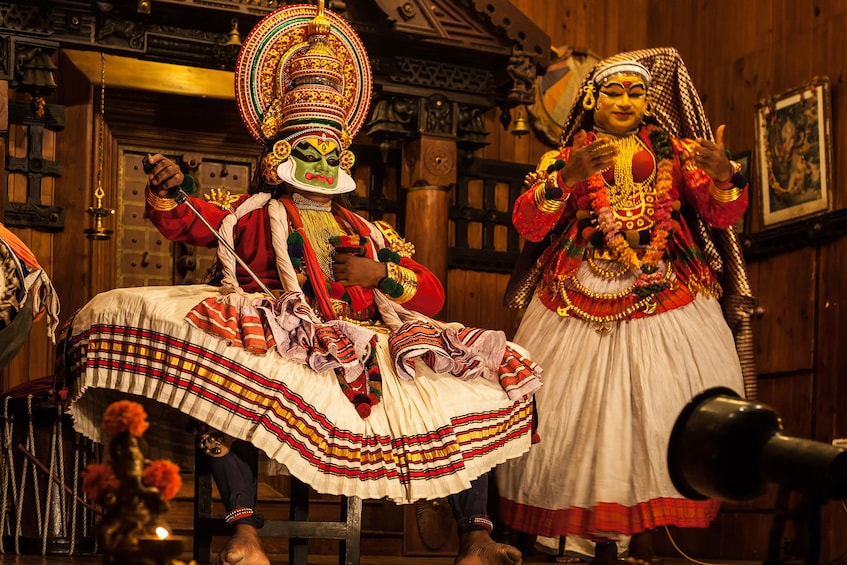 Kathakali Dance Show with Private Transfers