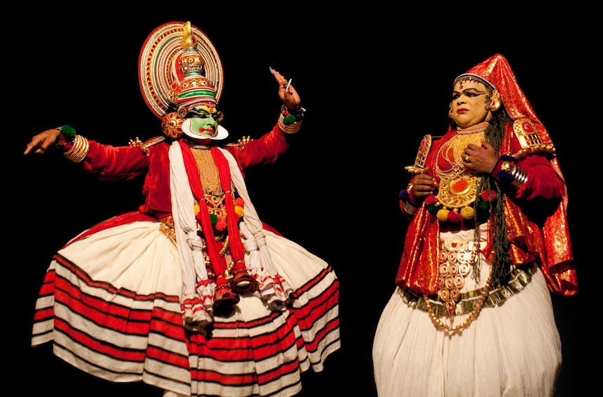 Kathakali Dance Show with Private Transfers