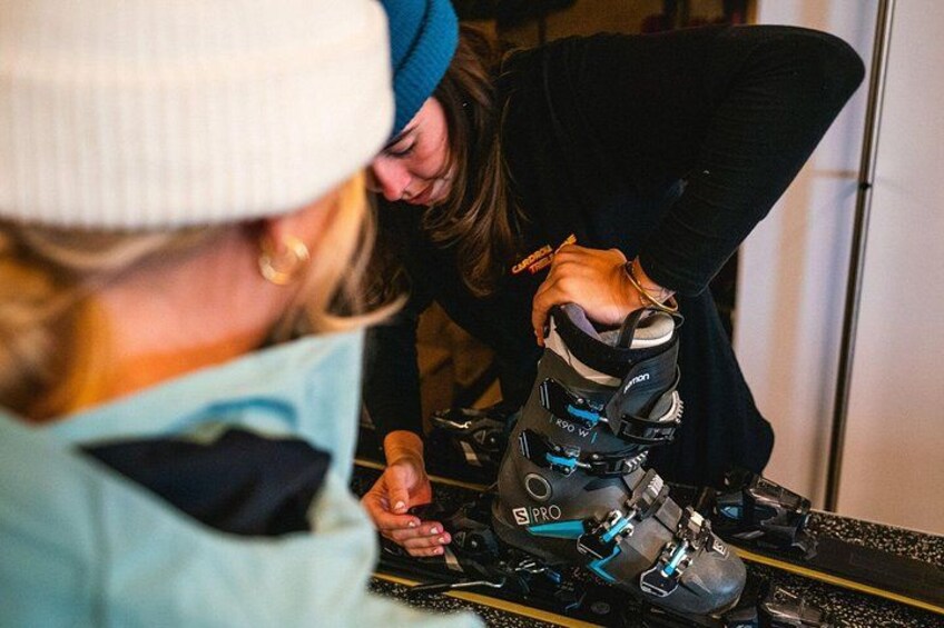 Cardrona Ski Pass & Rental Package 1