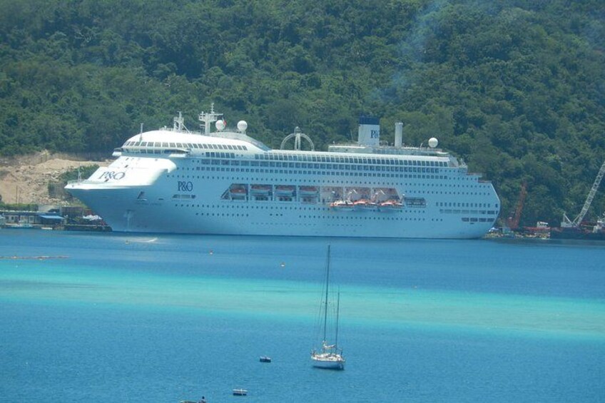Cruise Ship in Port Vila 2
