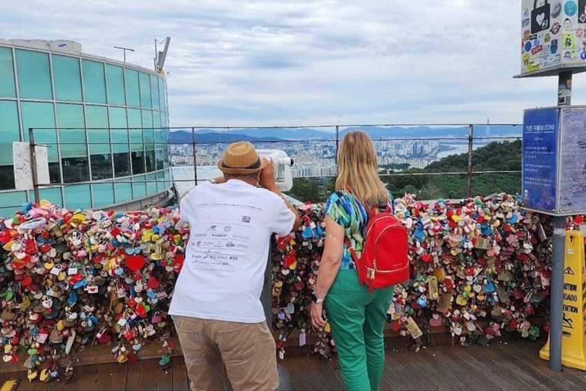 Seoul Day Tour: Gyeongbokgung Palace, N Seoul Tower, Insadong 2