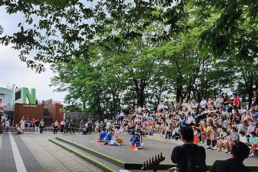 Seoul Day Tour: Gyeongbokgung Palace, N Seoul Tower, Insadong 4