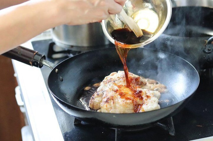 Enjoy a Japanese cooking lesson 1