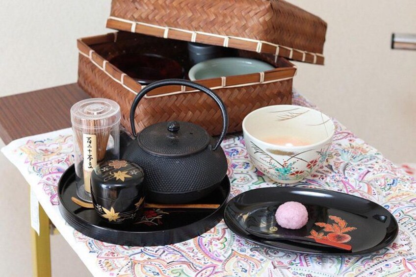 Private Kyoto Cooking Class & Tea Ceremony in Emika's Home 2