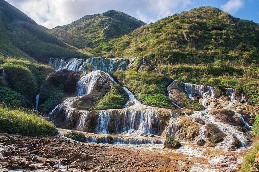 Private Jiufen & Pingxi Day Tour with English-Speaking Guide 3