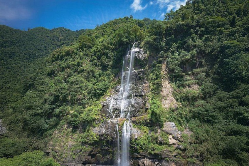 Wulai Nature Tour: Scenic Train, Waterfalls & Indigenous Cuisine 3
