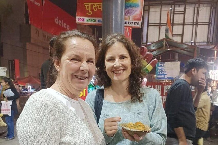 Private Delhi Shopping Tour with Expert Female Consultant 3