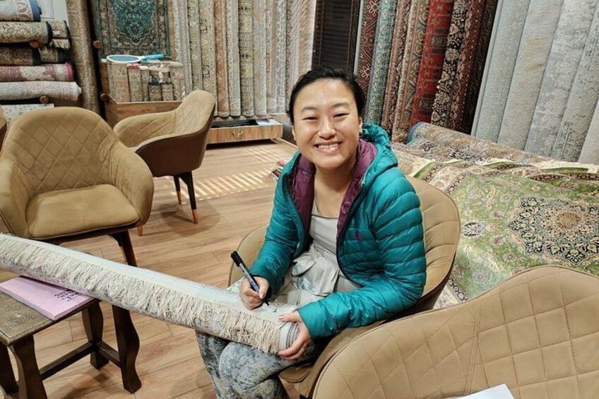 Private Delhi Shopping Tour with Expert Female Consultant 2
