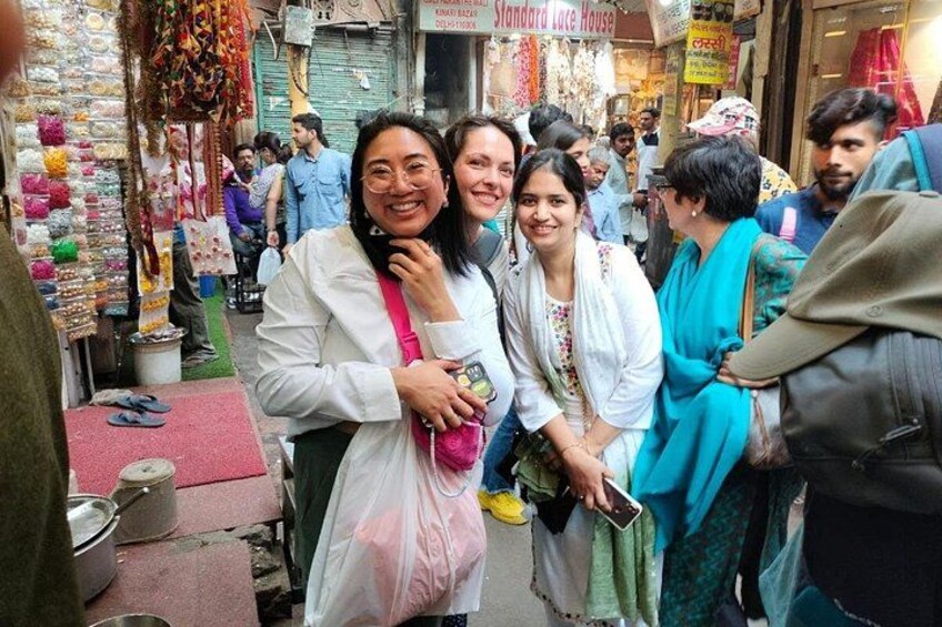 Private Delhi Shopping Tour with Expert Female Consultant 1