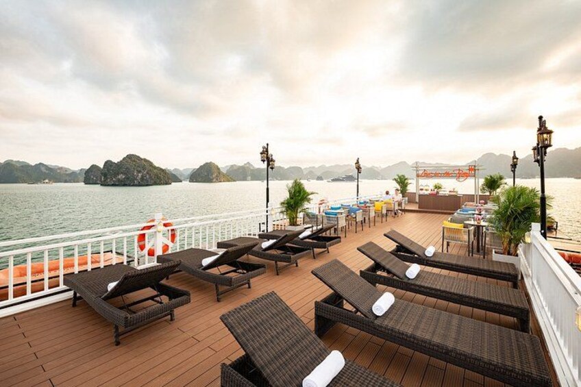 The Best Halong Bay Overnight Cruise– CozyBay Grand-All Inclusive 5
