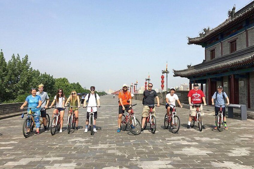 Mini Group Xian Day Tour to Terracotta Army, City Wall, Pagoda and Muslim Bazaar 2