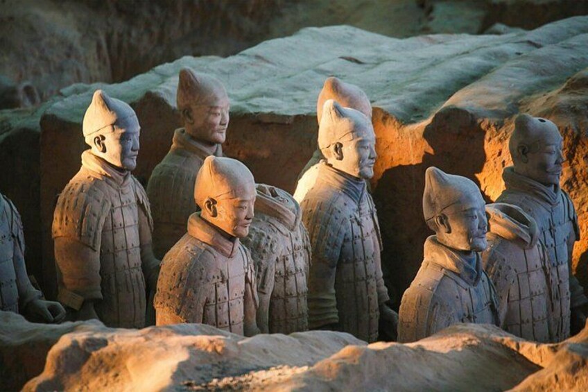 Mini Group Xian Day Tour to Terracotta Army, City Wall, Pagoda and Muslim Bazaar 1
