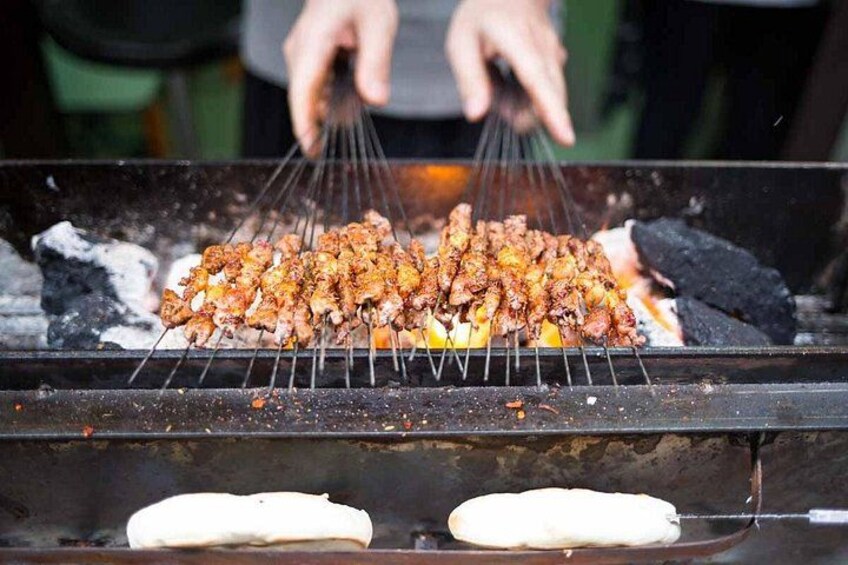 Eat where the locals eat and try the best authentic food in Xian! 1