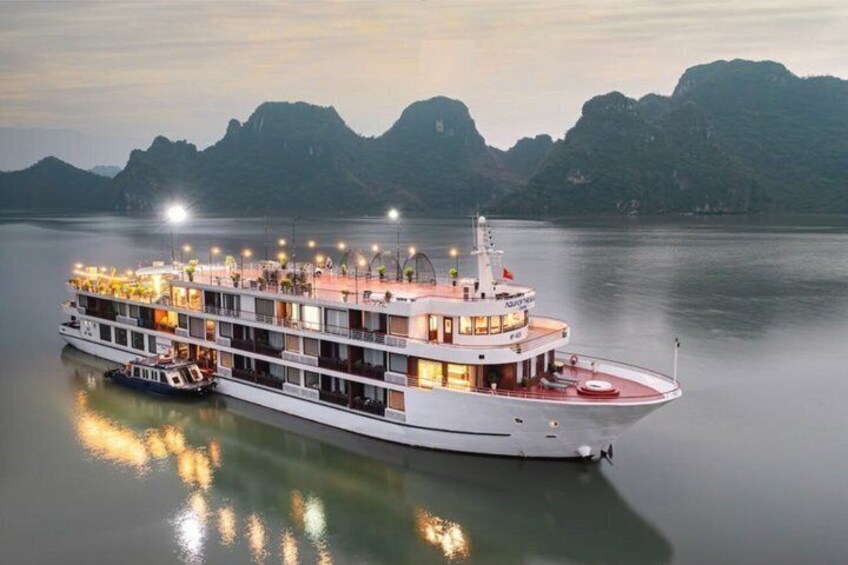 3 Day/2 Night Halong-Lan Ha Bay 5 Star Cruise with Balcony Cabin 2