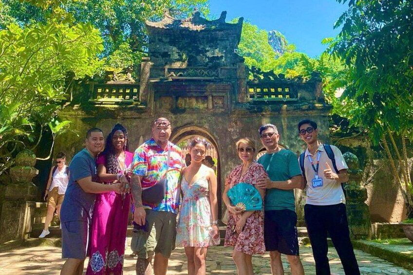 Hue City and The Citadel via Hai Van Pass Daily Small Group Tour 2