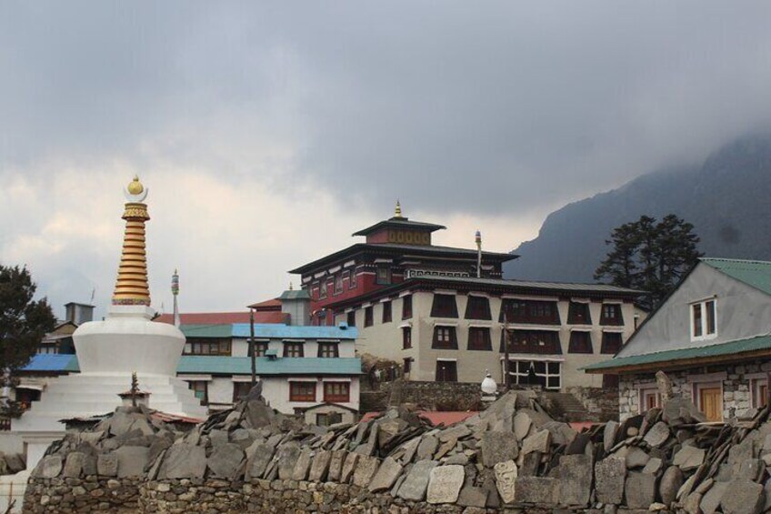 Renjo La Pass Trek via Gokyo Lakes (13 days) 4