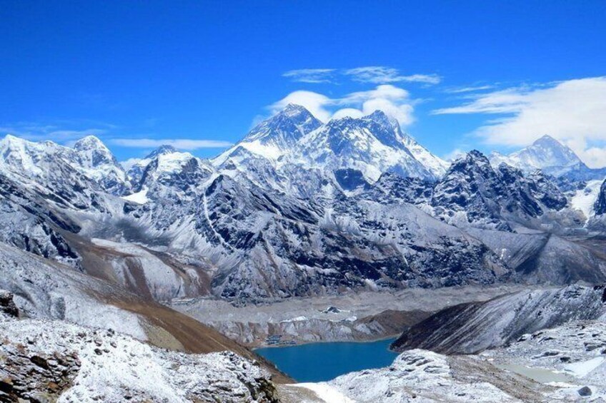 Renjo La Pass Trek via Gokyo Lakes (13 days) 1