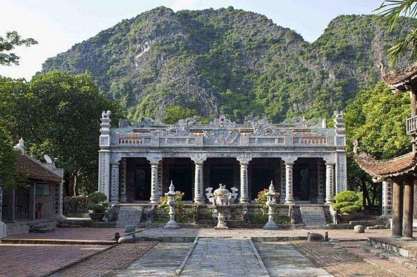 Visit the historic capital 5