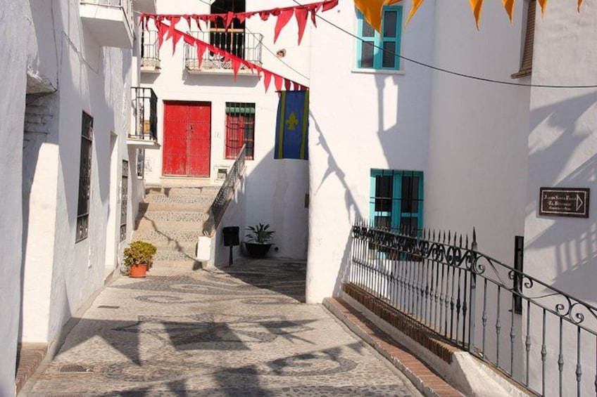 Semi-private Tour to Frigiliana and The Lost Village with lunch included 2