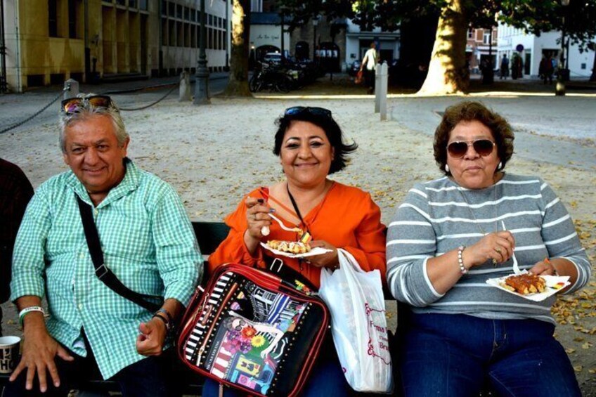 Food tasting & Historical walk 1