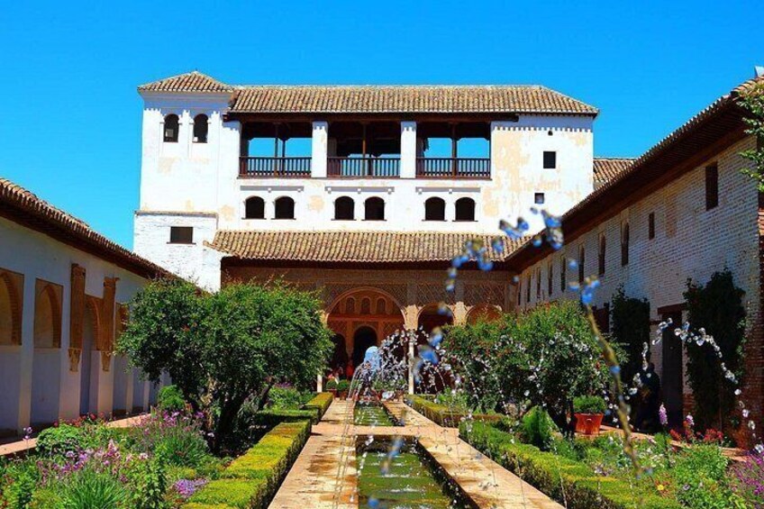 4-Night Guided Tour in Andalusia: Cordoba, Seville, Ronda, Marbella, Granada, and Toledo from Madrid 1