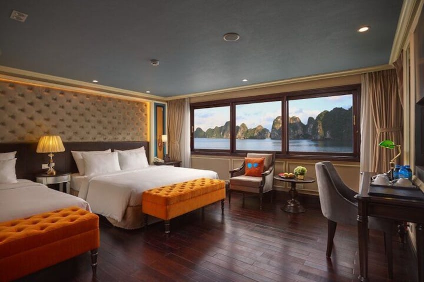 Ha-Long-Bay-Romantic-Cabin 5
