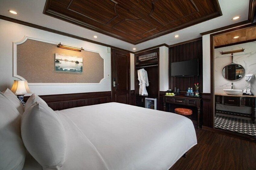 Romantic-Cabin-Luxury-Cruise 4