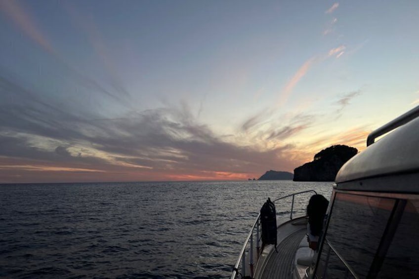 Shared Sunset Cruise from Positano with Drinks & Snacks 1.5-Hour 4