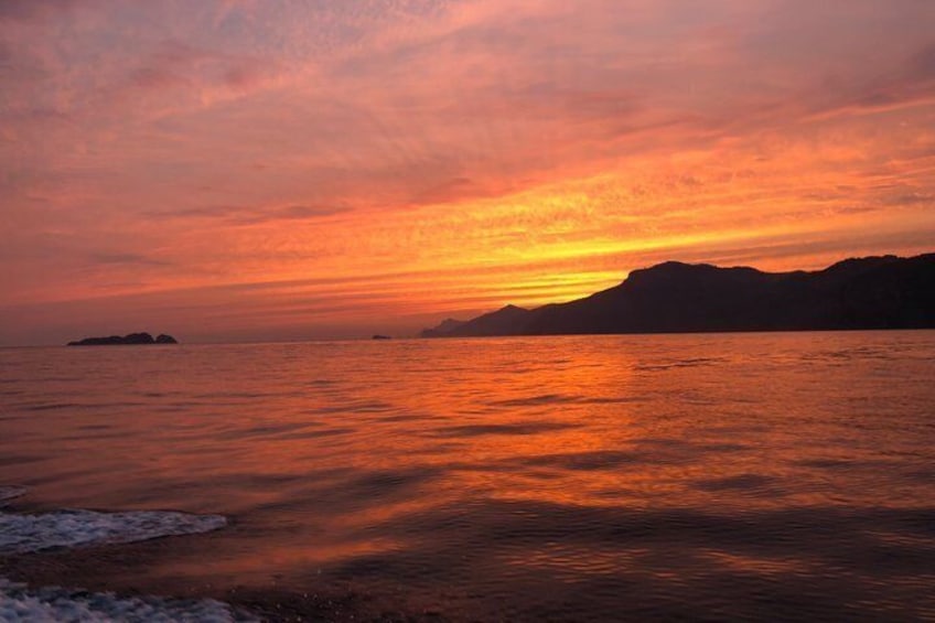 Shared Sunset Cruise from Positano with Drinks & Snacks 1.5-Hour 5