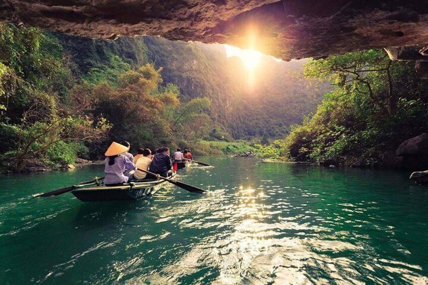 Trang An Bai Dinh 1 Day Tour