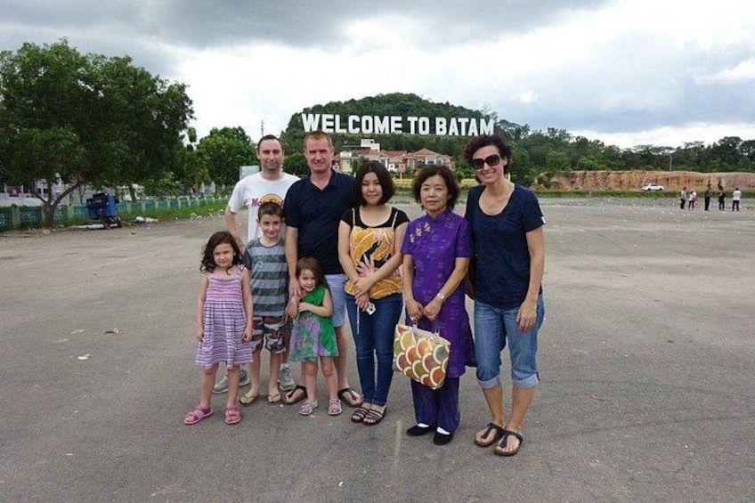 Come with family to spend your time together 3