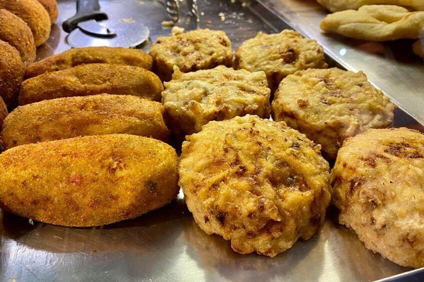 Naples Street Food Tour: Discover Local Flavors with Expert Guide 3