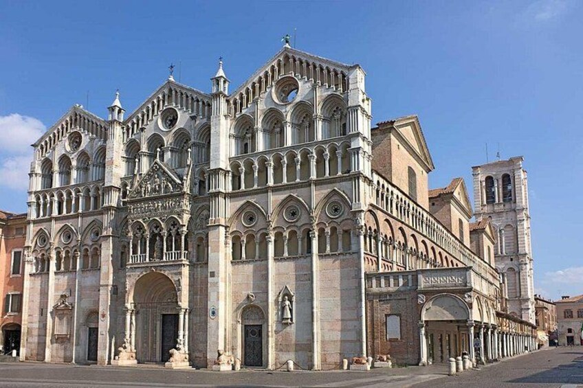 Ferrara Tour of Must-See Attractions with Local Top Rated Guide 3